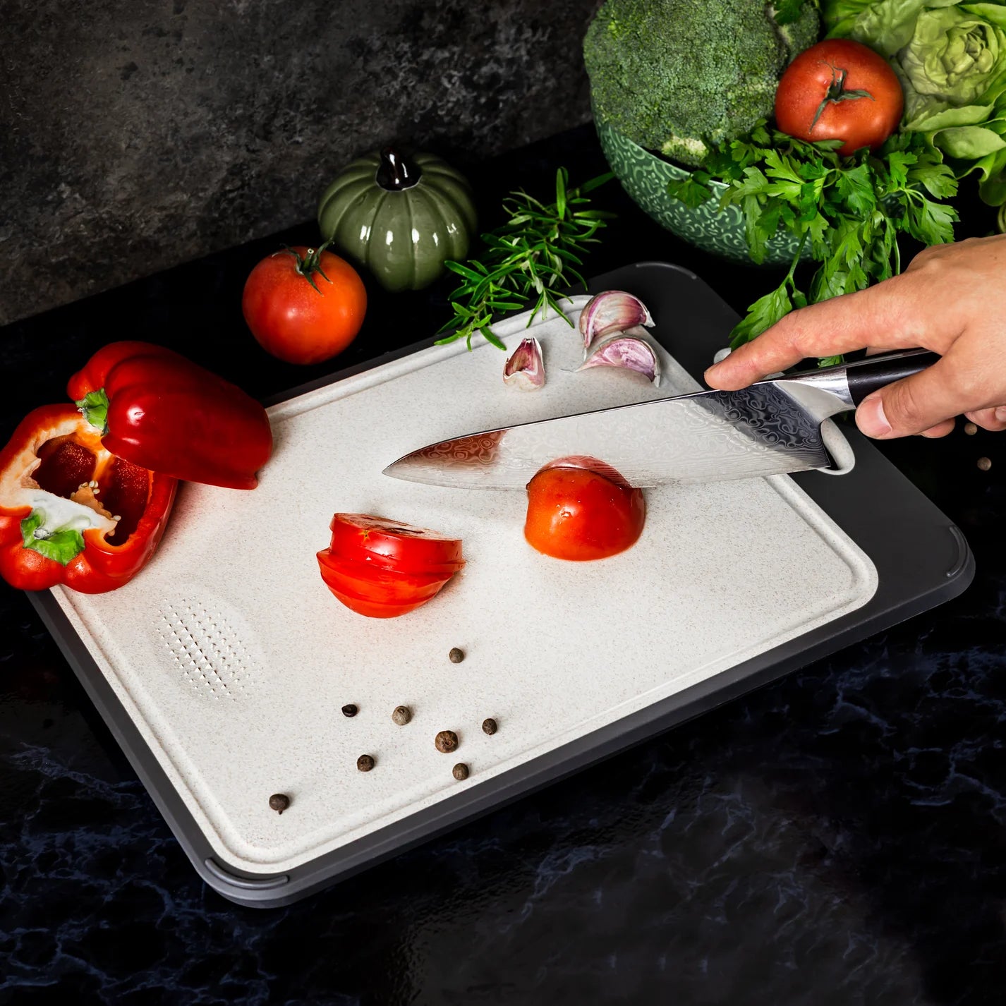 Zizzeo™ Titanium Cutting Board